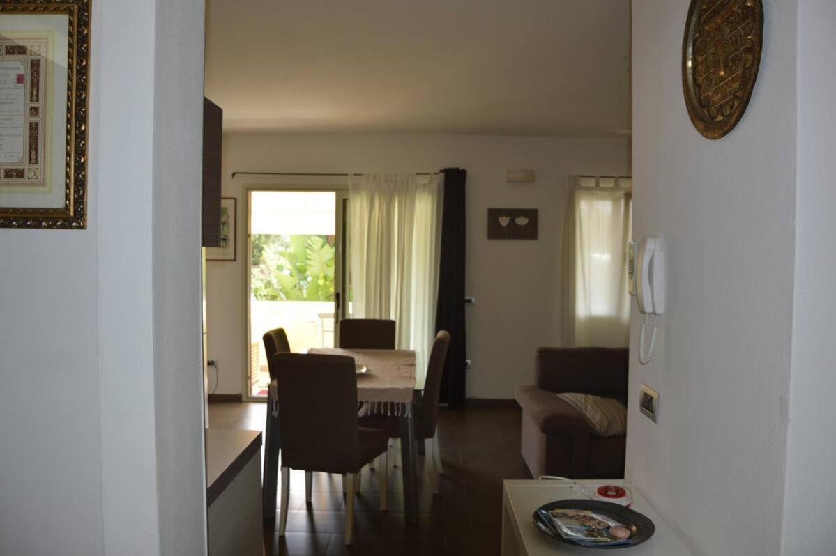Casa Vacanze Rocco Àrbatax Eksteriør billede