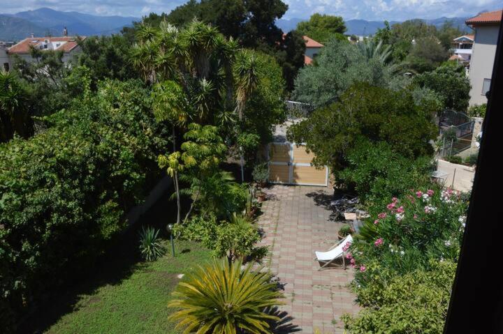 Casa Vacanze Rocco Àrbatax Eksteriør billede